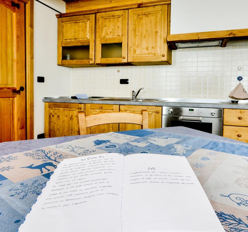 Apartamento Lo Coppa Fen Aosta Habitación foto