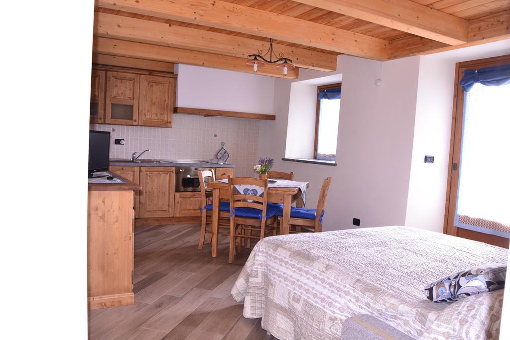 Apartamento Lo Coppa Fen Aosta Exterior foto